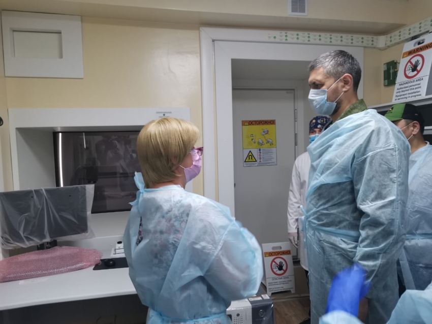 ​Новый томограф установили в больнице Краснокаменска